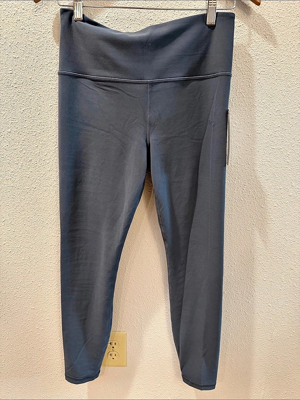 Athleta Ultra High Rise Elation Tight Leggings Size Medium